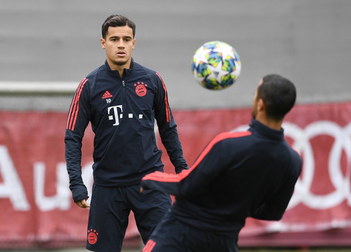 Soccer Football - Champions League - Bayern Munich Training - Saebener Strasse, Munich, Germany - November 5, 2019 Bayern Munich&#039;s Philippe Coutinho during training REUTERS/Andreas Gebert