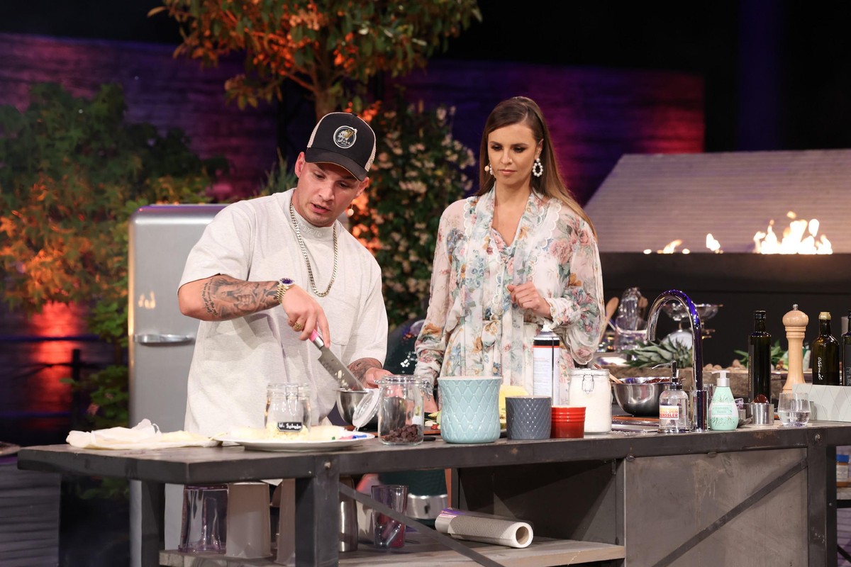 Promi-Koch Pietro Lombardi, Moderatorin Laura Wontorra
Die Verwendung des sendungsbezogenen Materials ist nur mit dem Hinweis und Verlinkung auf TVNOW gestattet.