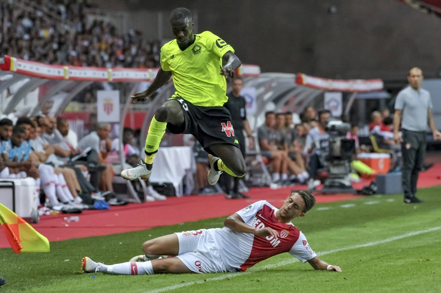 Nicolas Pepe (Lille) - Antonio Barreca (AS Monaco) FOOTBALL : Monaco vs Lille - Ligue 1 Conforama - Monaco - 18/08/2018 NorbertScanella/Panoramic PUBLICATIONxNOTxINxFRAxITAxBEL
