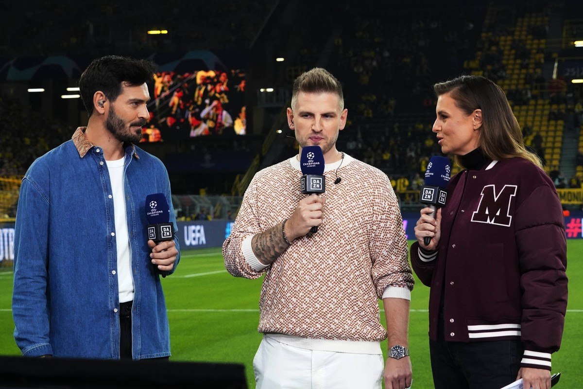 Fussball, UEFA Champions League ,Saison 2023/2024, Gruppenphase, Gruppe F Borussia Dortmund -AC Mailand 04.10.2023, SignalIduna Park Dortmund Jonas Hummels, Uli Hebel, Laura Wotorra DAZN , *** Footbal ...