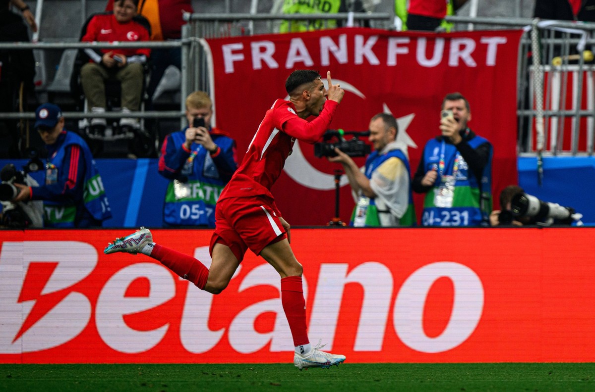 DORTMUND, GERMANY - 19 JUNE, 2024: The football match of EURO 2024 Turkey vs. Georgia at Signal Iduna Park PUBLICATIONxNOTxINxRUS Copyright: xVITALIIxKLIUIEVx