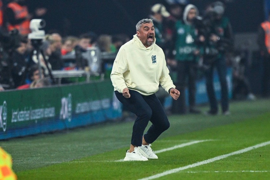 GER, 1.FBL, Bundesliga, FC Schalke 04 vs. Borussia Dortmund / 11.03.2023, Veltins Arena, Gelsenkirchen, GER, 1.FBL, Bundesliga, FC Schalke 04 vs. Borussia Dortmund im Bild / picture shows Trainer Thom ...