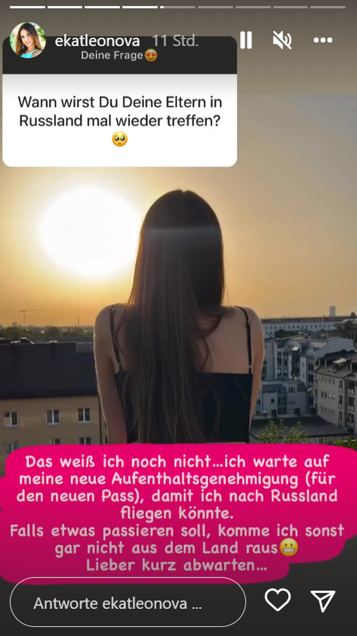Ekaterina erklärt, warum sie aktuell nicht nach Russland reisen kann.