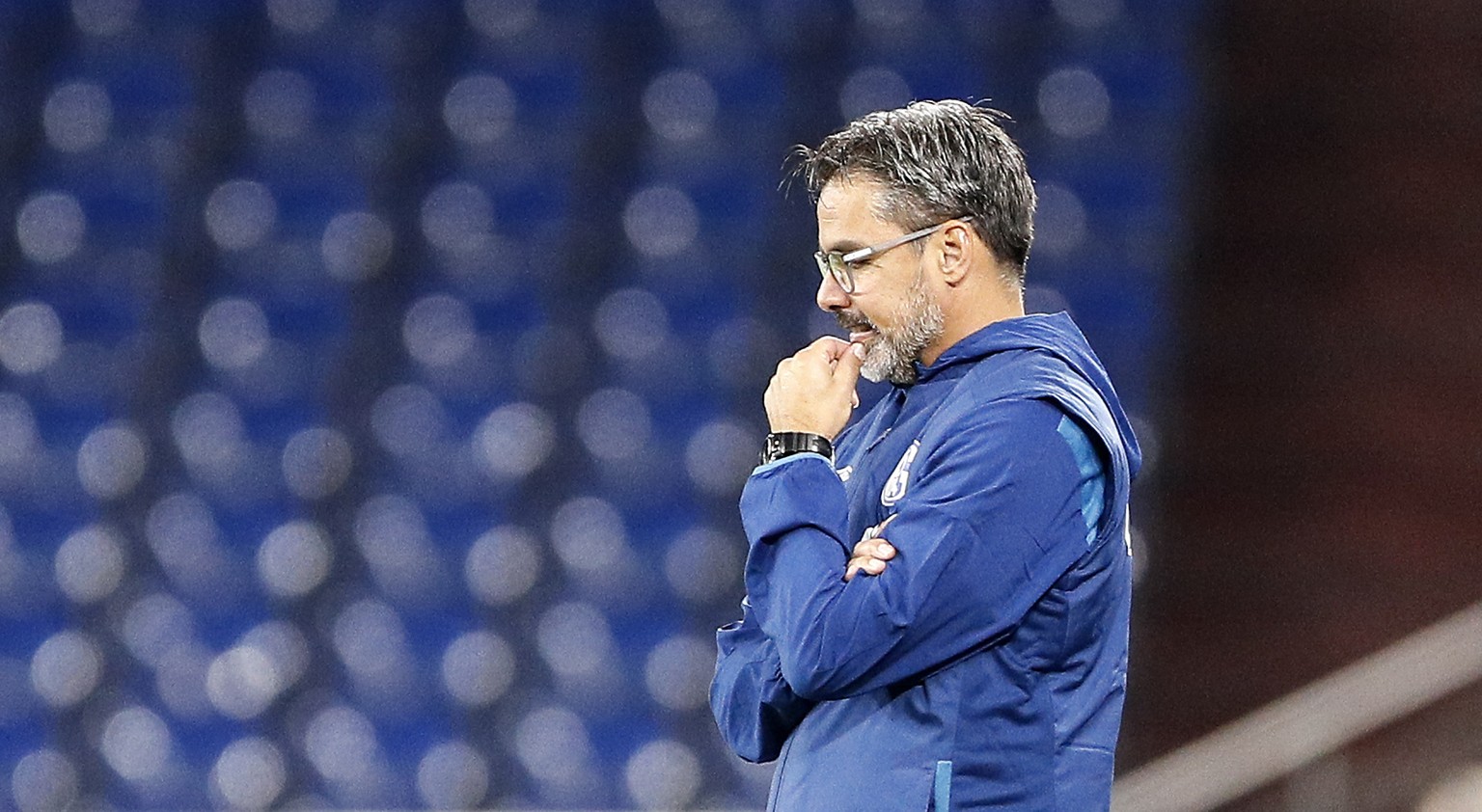 Schalke&#039;s head coach David Wagner reacts during the German Bundesliga soccer match between FC Schalke 04 and Werder Bremen in Gelsenkirchen, Germany, Saturday, Sept. 26, 2020. (AP Photo/Martin Me ...