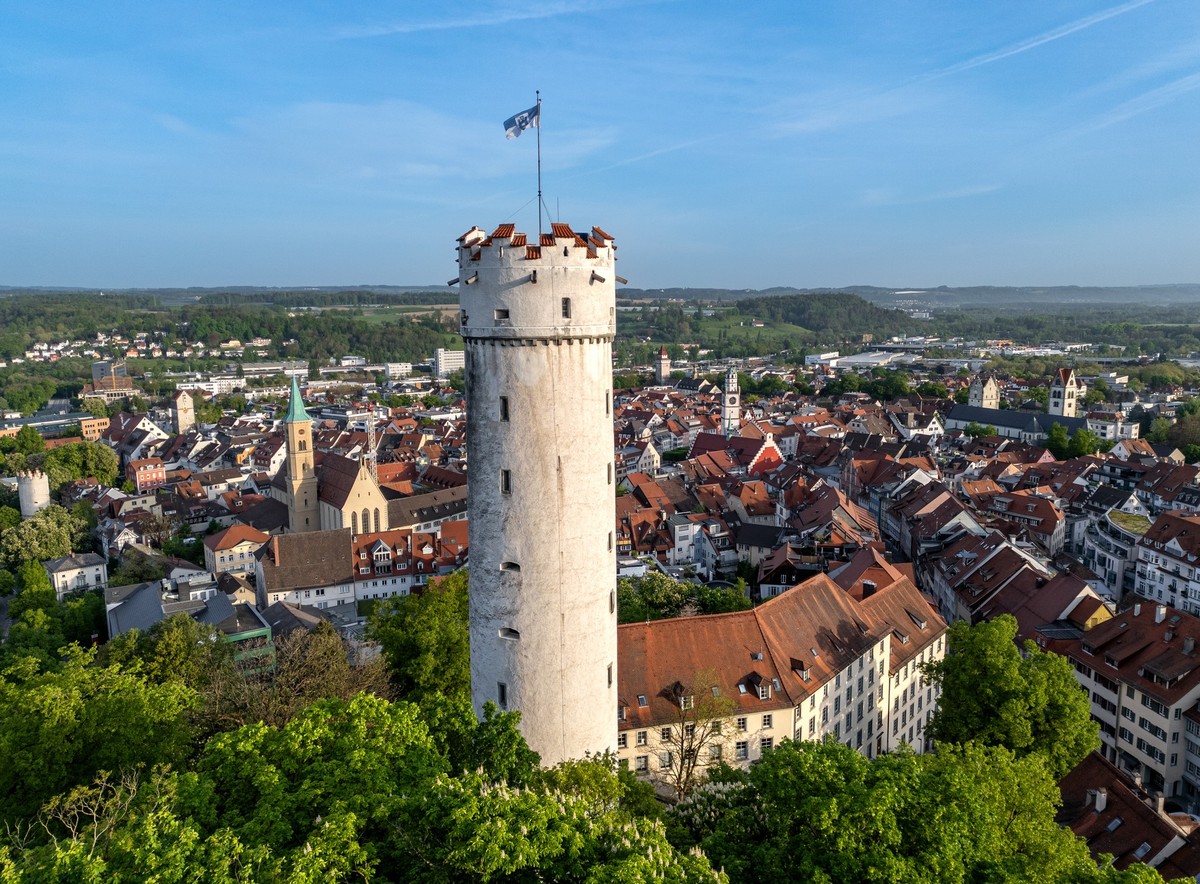 The tower is situated over the upper part of the old town.
