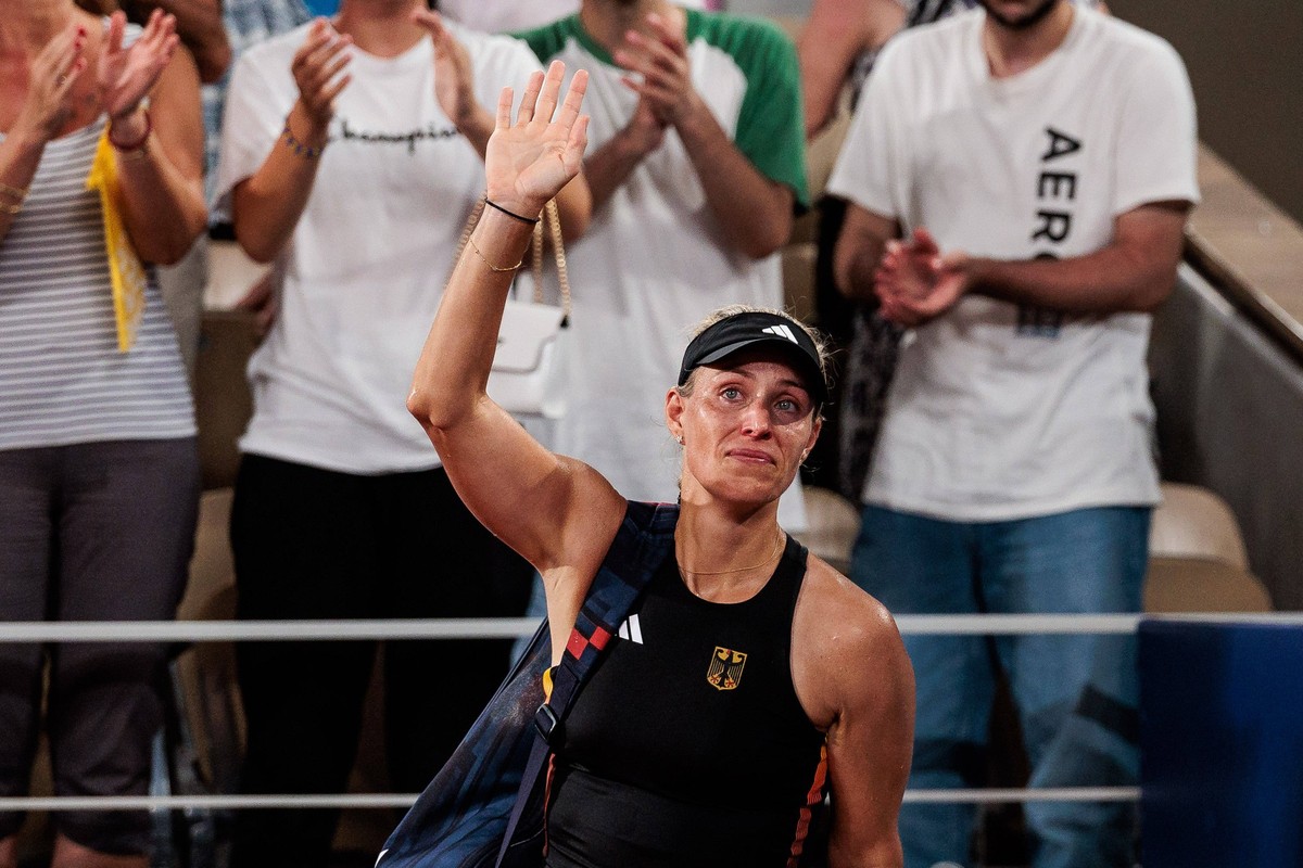 FRA, Paris, Olympischen Spiele Paris 2024, 31.07.2024, Tennis EINZEL Damen, Viertelfinale Angelique Kerber Deutschland - Qinwen Zheng China, Tennisstadion Roland Garros - Court Philippe-Chatrier Angel ...