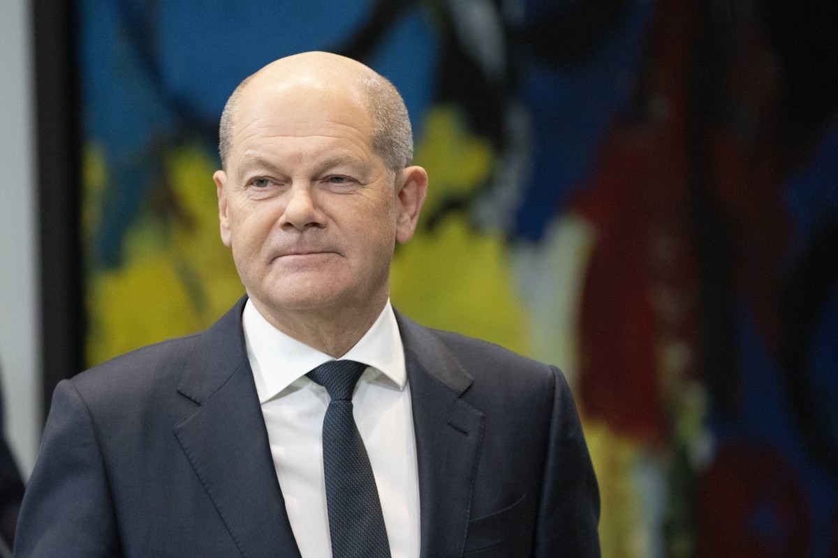 Besprechung des Bundeskanzlers mit den Regierungschefinnen und Regierungschefs der L�nder im Bundeskanzleramt Pressekonferenz im Anschluss an die Besprechung - Olaf Scholz, Bundeskanzler, w�hrend der  ...