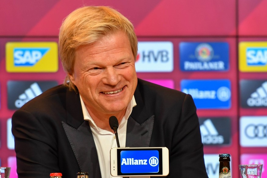 SOCCER - 1.DFL, Bayern, press conference, PK, Pressekonferenz MUNICH,GERMANY,07.JAN.20 - SOCCER - 1. DFL, 1. Deutsche Bundesliga, FC Bayern Muenchen, press conference. Image shows member of the board  ...