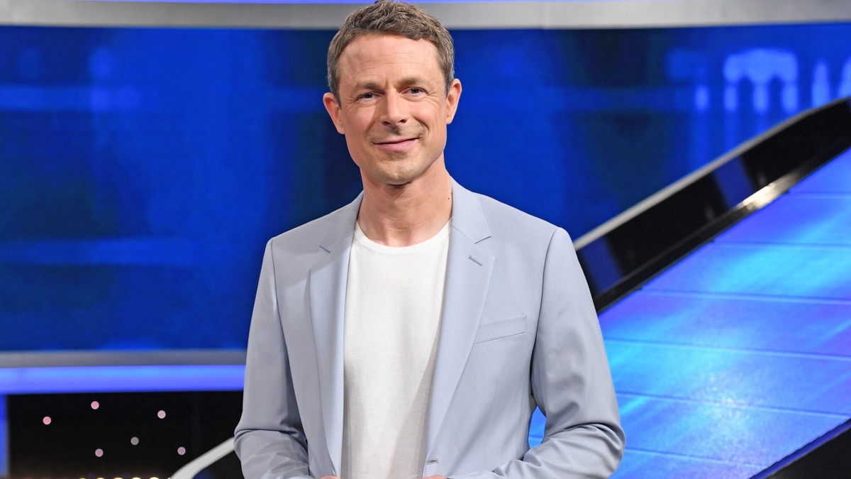 ARD GEFRAGT - GEJAGT mit Moderator Alexander Bommes, immer montags bis freitags um 18:00 Uhr im Ersten.
Moderator Alexander Bommes in Studiokulisse.
© ARD/Uwe Ernst, honorarfrei - Verwendung gemäß der ...
