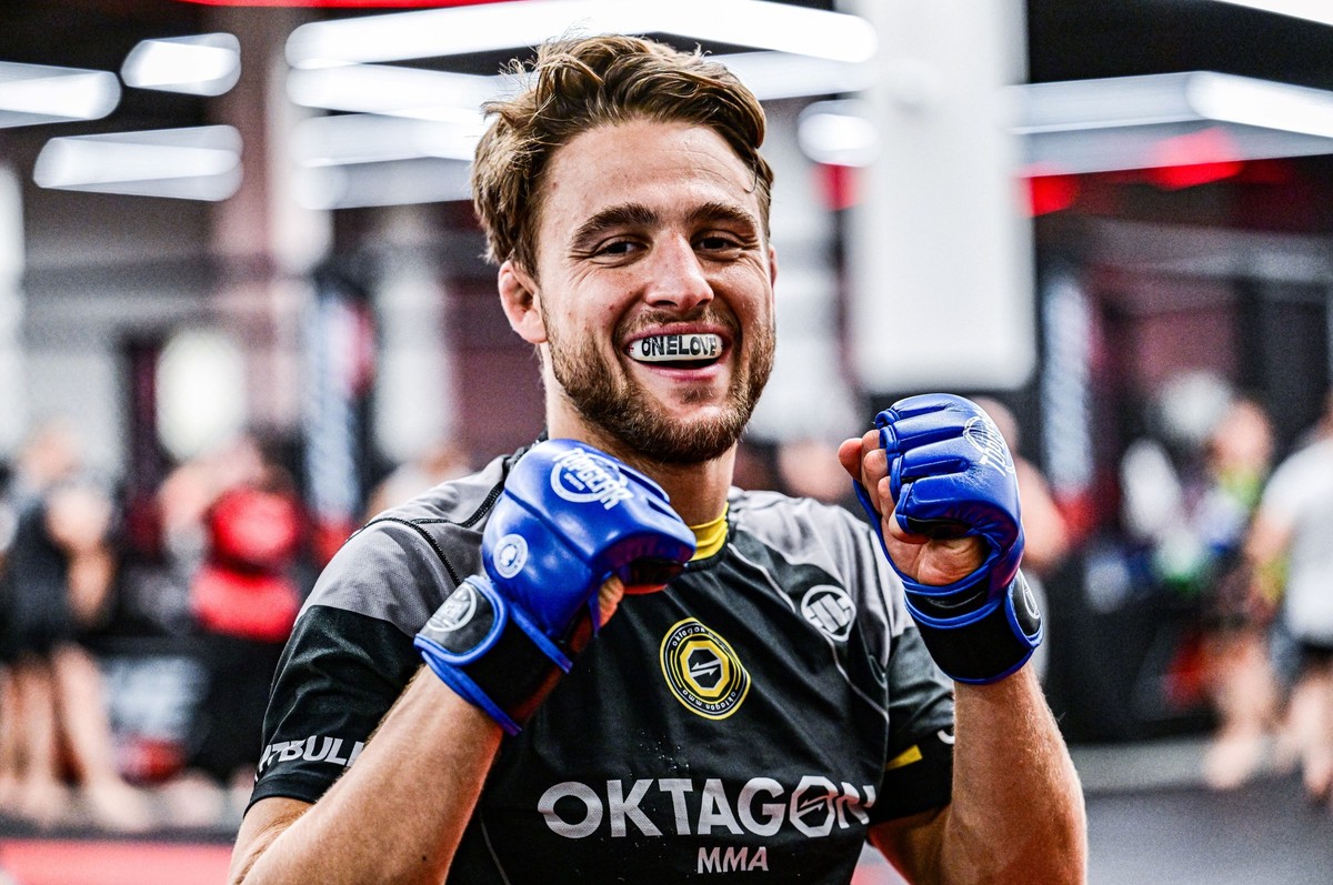 Niko Samsonidse: Profi-Kampfsportler und studierter Sozialarbeiter.