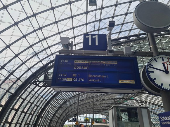 Regionalzüge, wie hier der RE 7 Richtung Zossen, sind auch an normalen Werktagen gerne mal überlastet – und die Fahrradmitnahme dann nicht möglich.