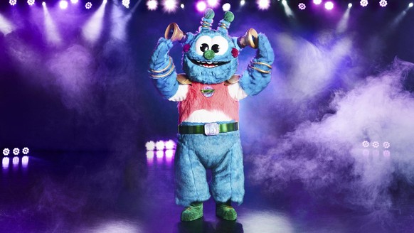 Titel: The Masked Singer;
Person: Das Alien;
Copyright: ProSieben/Marc Rehbeck;
Fotograf: Marc Rehbeck;
Bildredakteur: Jürgen Morgenroth;
Dateiname: 2093780.jpg;
Rechtehinweis: ACHTUNG: BITTE BEACHTEN ...