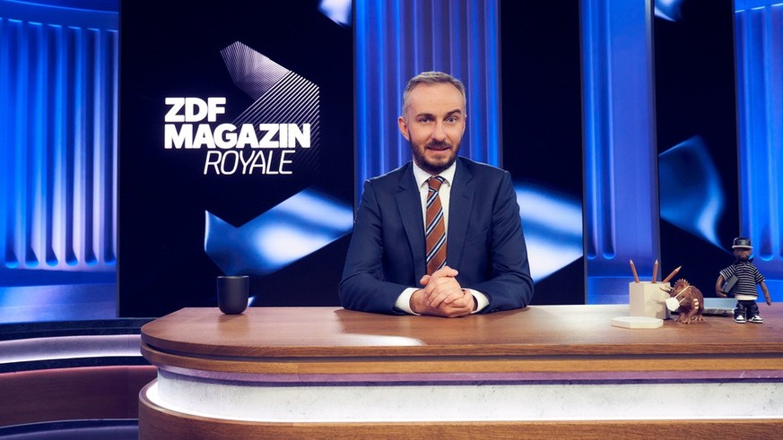 Jan Böhmermann im Studio.