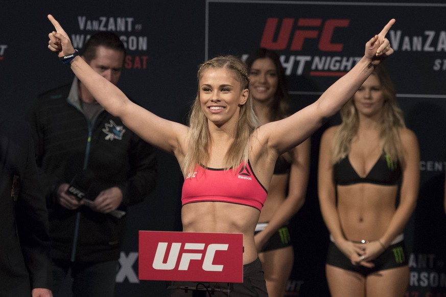 MMA: UFC Fight Night-VanZant vs Waterson-Weigh Ins, December 16, 2016 Sacramento, CA, USA Paige VanZant weighs in for her bout against Michelle Waterson during weigh-ins for UFC Fight Night at Golden  ...