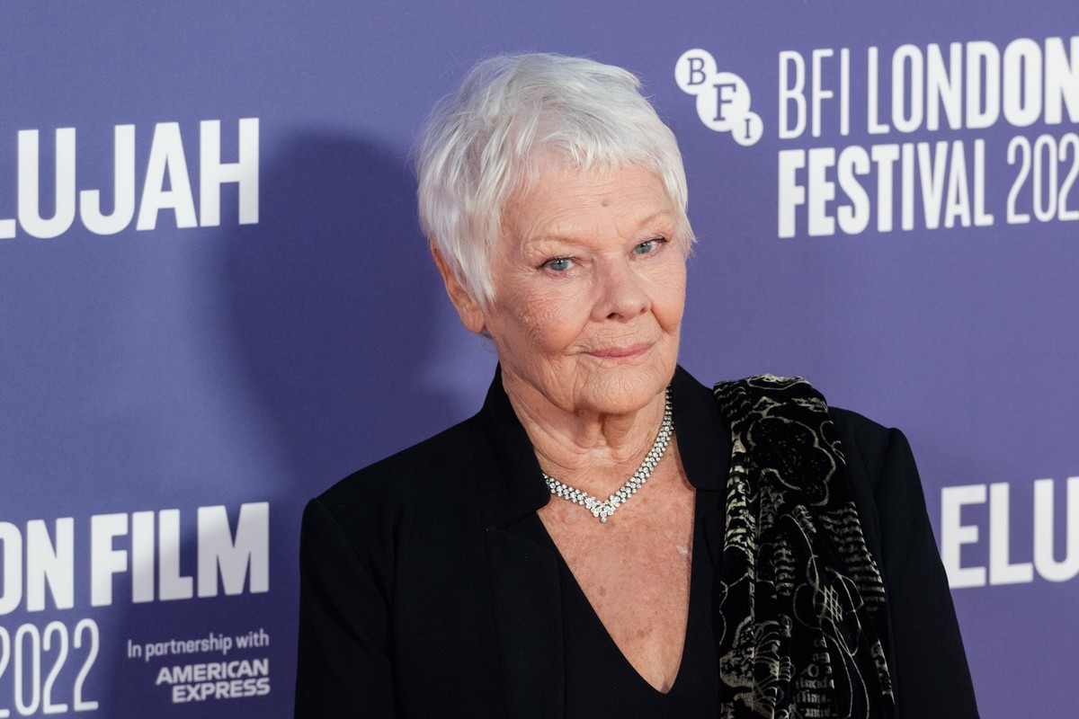 Entertainment Bilder des Tages European Premiere Of Allelujah At The BFI London Film Festival LONDON, UNITED KINGDOM - OCTOBER 09, 2022: Dame Judi Dench attends the European premiere of Allelujah at t ...