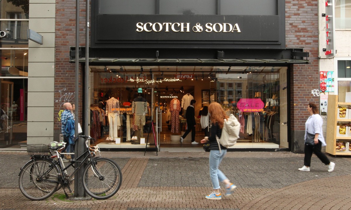 Filiale von Scotch &amp; Soda in der Schildergasse. Köln Nordrhein-Westfalen *** Scotch Soda branch in Schildergasse Cologne North Rhine-Westphalia