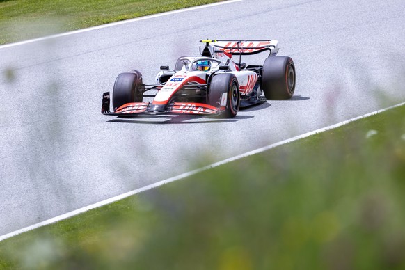 09.07.2022, �sterreich, Spielberg: Motorsport: Formel-1-Weltmeisterschaft, Grand Prix von �sterreich am Red Bull Ring, 2. Freies Training: Mick Schumacher aus Deutschland vom Team Haas in Aktion. Der  ...