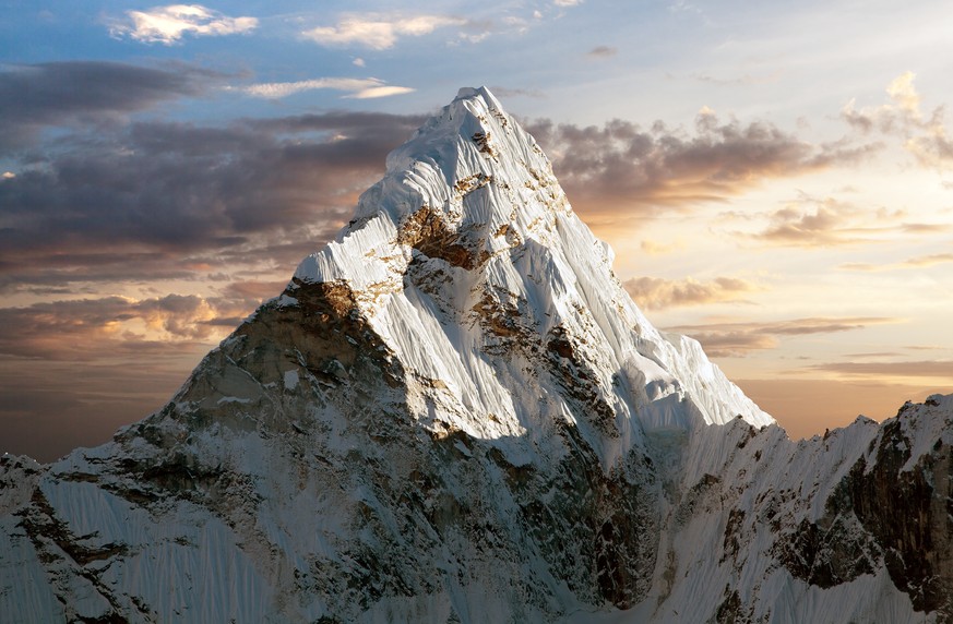 Evening view of Ama Dablam on the way to Everest Base Camp, Sagarmatha national park, Khumbu valley, Nepal