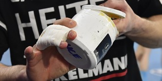 Ihr fragt, wir antworten: Was ist eigentlich dieses Harz beim Handball?