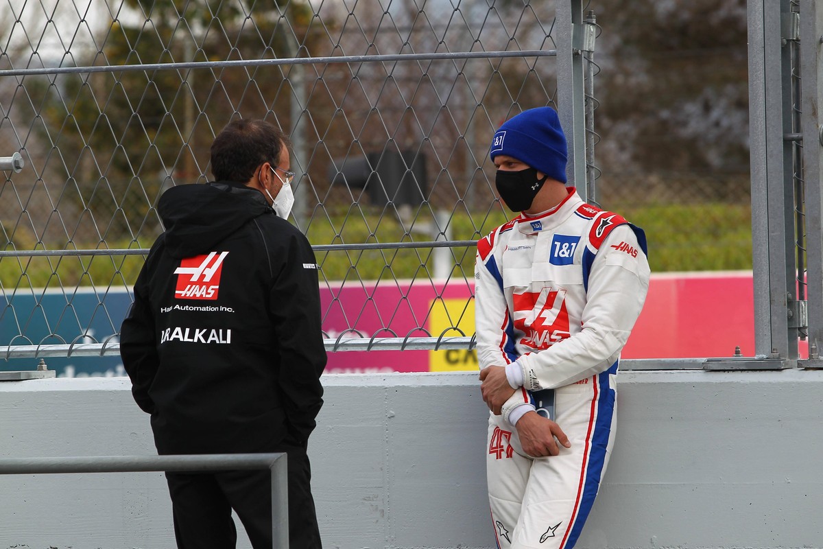 February 25, 2022, Barcelona, Spain: Barcelona, Spain, Circuit de Barcelona-Catalunya, February 25, 2022, Mick Schumacher GER - Haas VF-22 during Pre-season test session prior the 2022 FIA Formula One ...