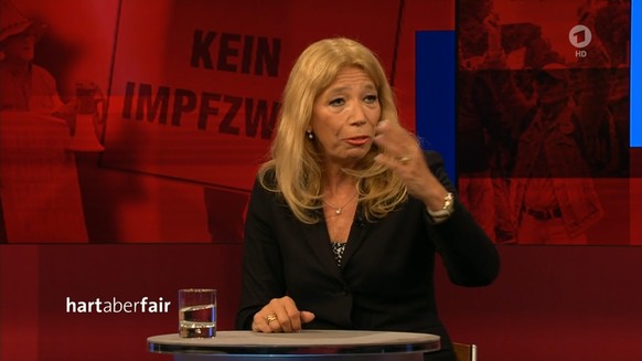Notärztin Lisa Federle hat viele Menschen überzeugt, dass sie sich impfen lassen.