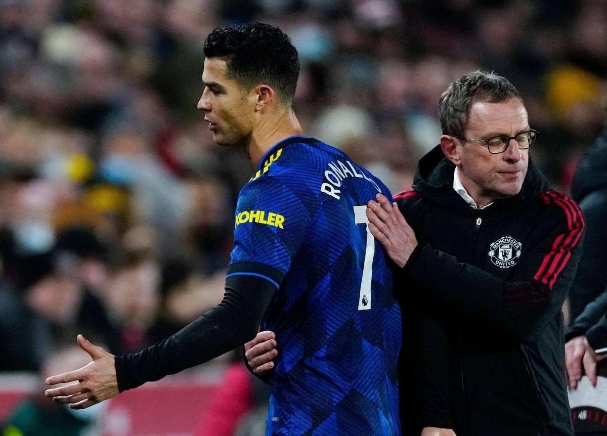Mandatory Credit: Photo by Dave Shopland/Shutterstock 12763647co Ralf Rangnick manager of Manchester United, ManU with frosty looking Cristiano Ronaldo as he brings him off in 2nd half Brentford v Man ...
