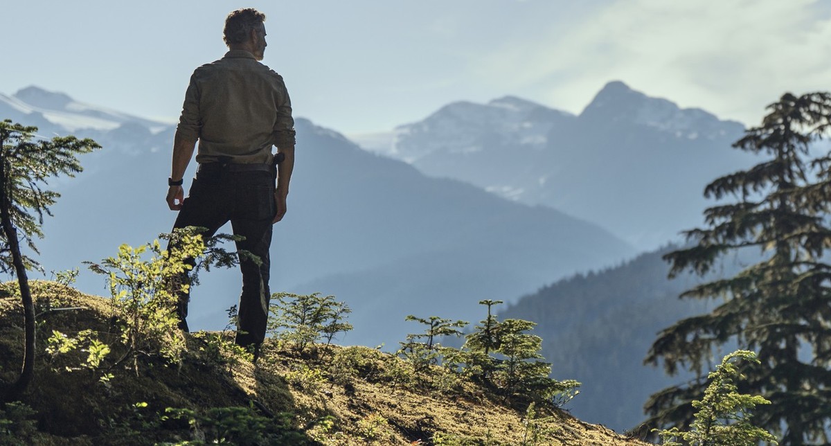 Untamed. Eric Bana as Kyle Turner in episode 101 of Untamed. Cr. Ricardo Hubbs/Netflix © 2025