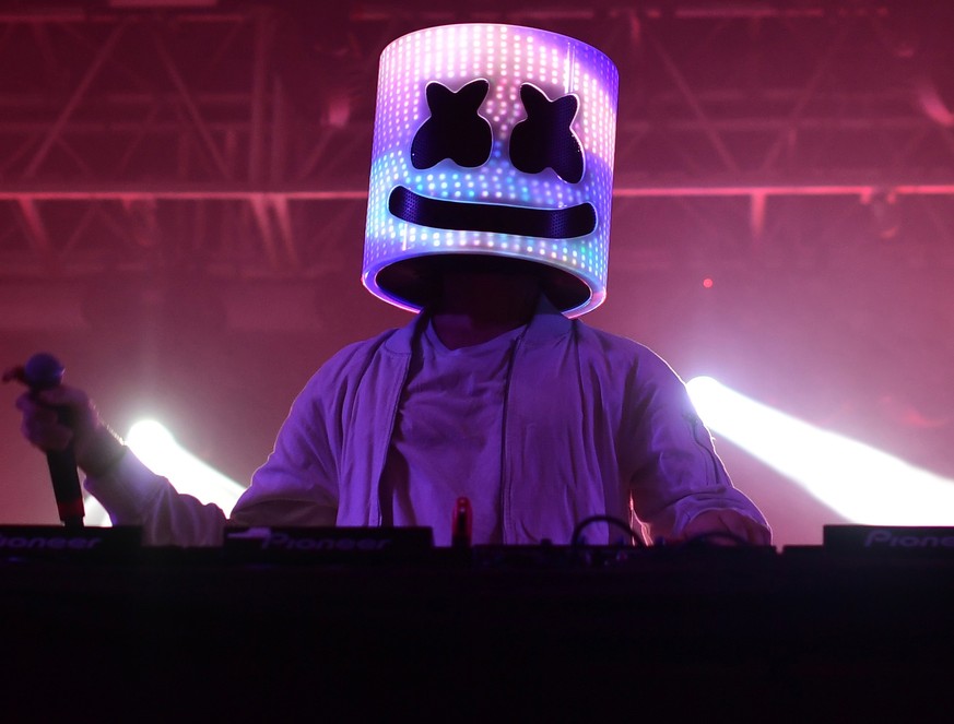 GULF SHORES, AL - MAY 21: DJ Marshmello performs at the Boom Boom Tent during 2017 Hangout Music Festival on May 21, 2017 in Gulf Shores, Alabama. (Photo by Matt Winkelmeyer/Getty Images for Hangout M ...