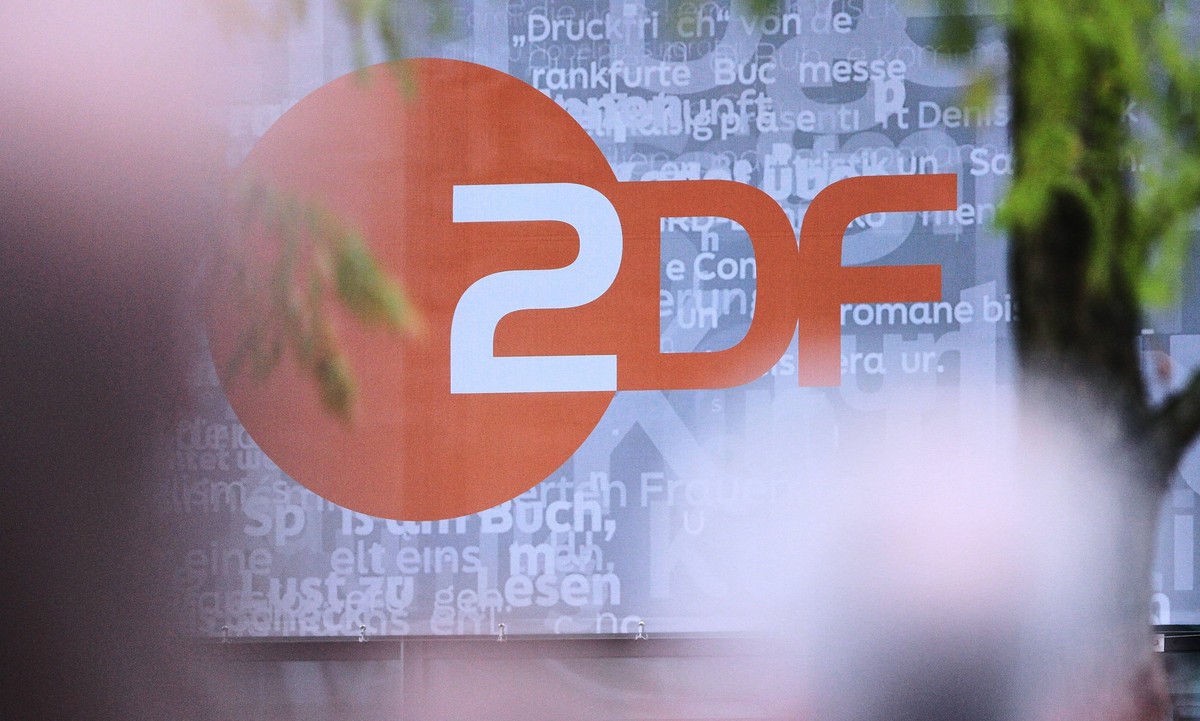 Frankfurt/Main, Hessen, Deutschland, 20.10.2024: Messe: Frankfurter Buchmesse: Logo des ZDF *** Frankfurt Main, Hesse, Germany, 20 10 2024 Frankfurt Book Fair ZDF logo Copyright: xdtsxNachrichtenagent ...