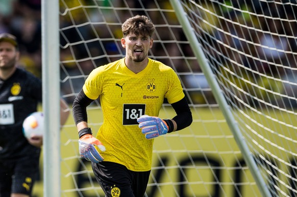 Training Borussia Dortmund , 18.07.2023 Gregor Kobel Borussia Dortmund, 1 Training Borussia Dortmund Jugendstadion, Dortmund *** Training Borussia Dortmund , 18 07 2023 Gregor Kobel Borussia Dortmund, ...