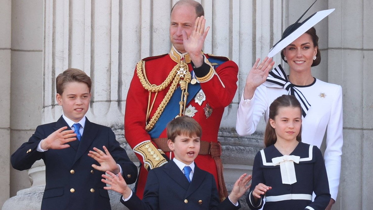 . 15/06/2024. London, United Kingdom. UK Royal Family including King Charles III, Queen Camilla, Prince William, Kate Middleton, Prince George , Princess Charlotte and Prince Louis, take part in Troop ...