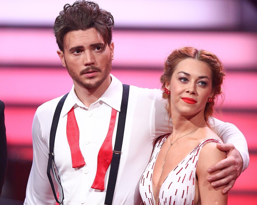 COLOGNE, GERMANY - MAY 11: Bela Klentze and Oana Nechit during the 8th show of the 11th season of the television competition &#039;Let&#039;s Dance&#039; on May 11, 2018 in Cologne, Germany. (Photo by ...