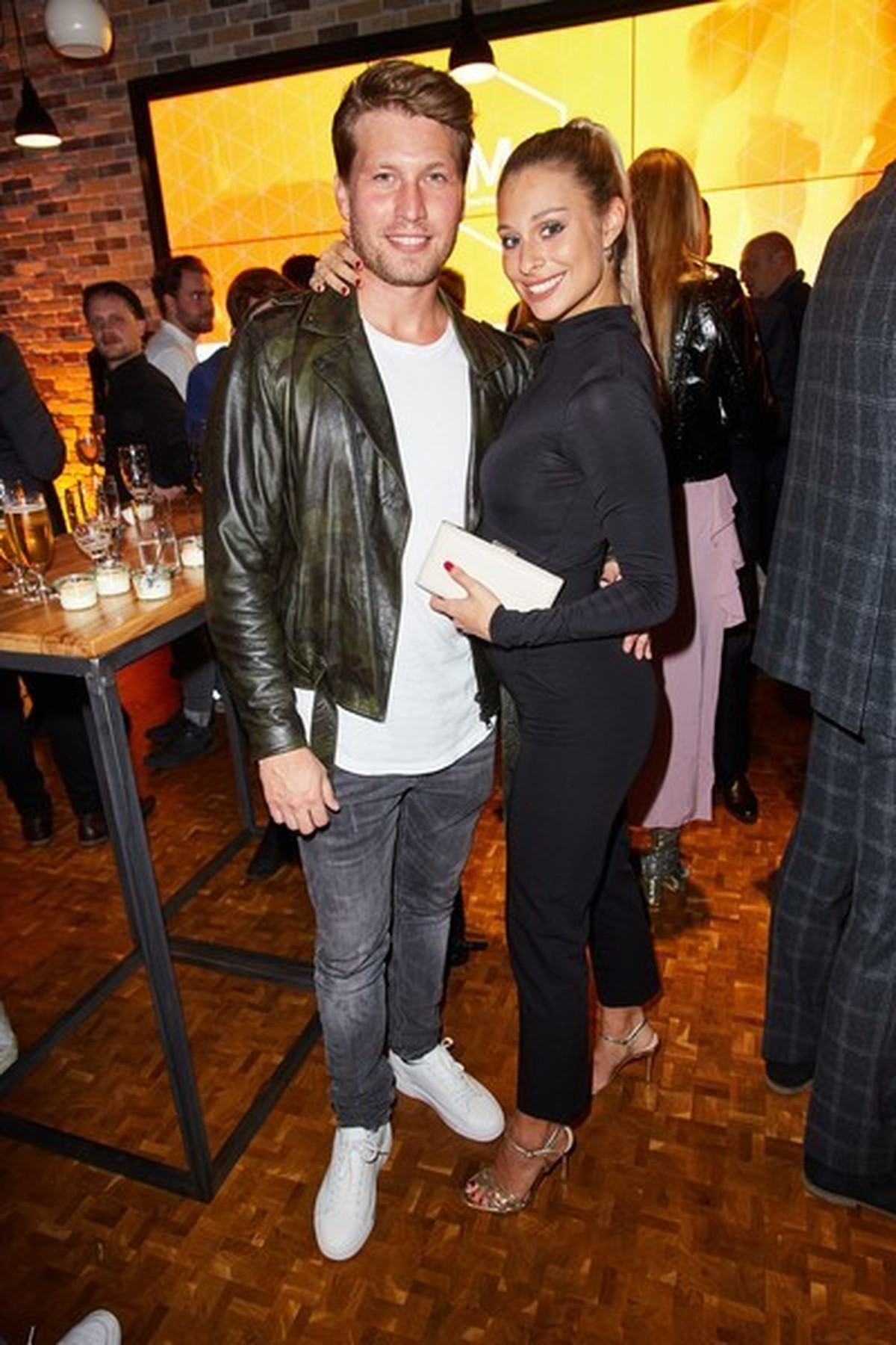 Raul Richter mit Freundin Vanessa Schmitt
auf der Party nach der Verleihung des - International Music Award 2019 - in der Verti Music Hall in Berlin. | Verwendung weltweit