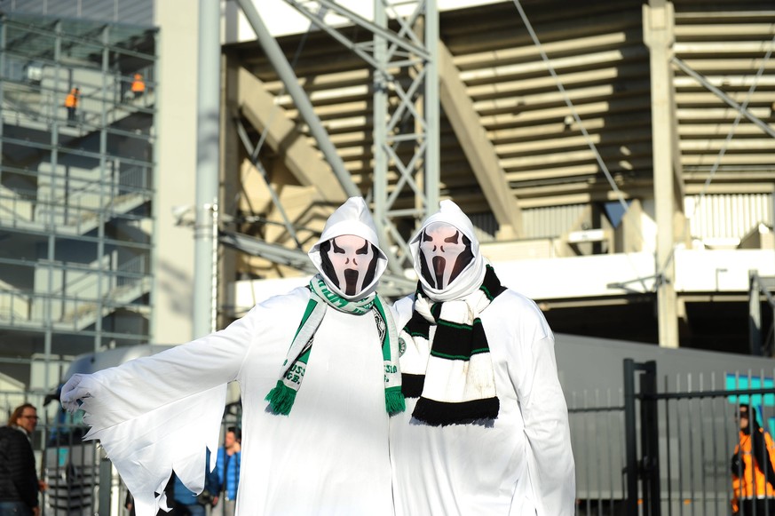 Coronavirus Geisterspiel In Gladbach Dieser Fan Hatte Die Witzigste Idee Des Tages Watson