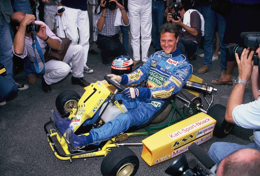 Michael Schumacher 1993 in einem Kart von Benetton.