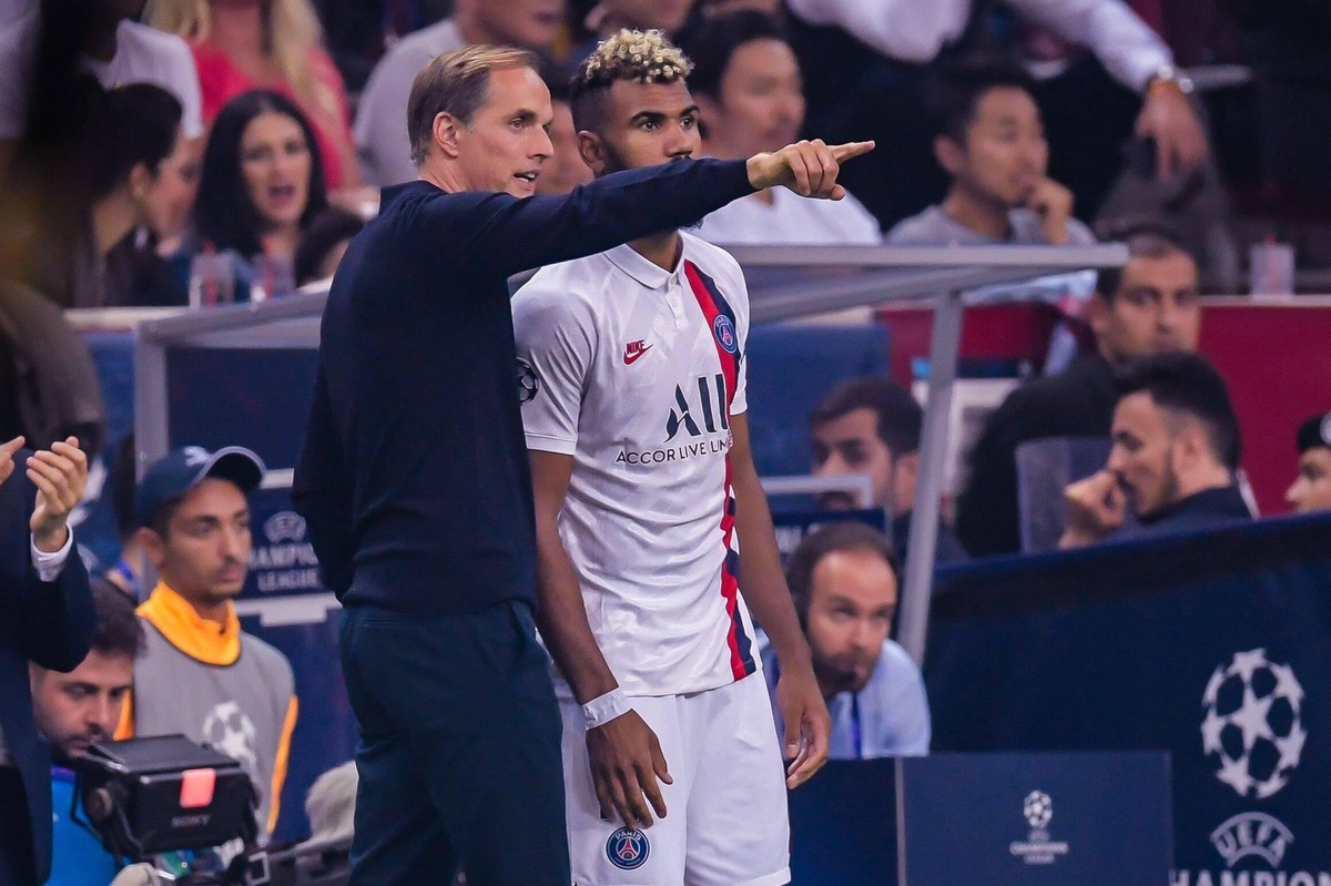 L-R coach Thomas Tuchel of Paris Saint-Germain, Eric Maxim Choupo-Moting of Paris Saint-Germain during the UEFA Champions League group A match between Galatasaray AS and Paris St. Germain at Turk Tele ...