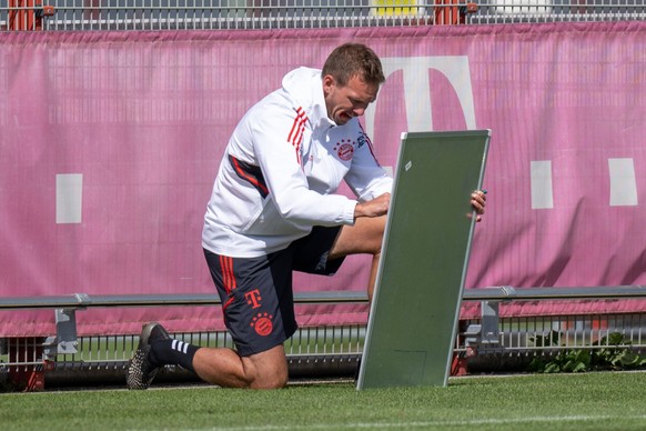 Cheftrainer Julian Nagelsmann FC Bayern Muenchen, FC Bayern Muenchen, Oeffentliches Training fuer Medien, Saison 2022/2023 an der Saebener Strasse. 08.07.2022 DFB regulations prohibit any use of photo ...