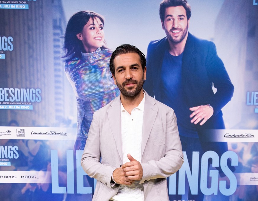 Elyas M'Barek ist hier bei der Premiere von "Liebesdings" zu sehen.