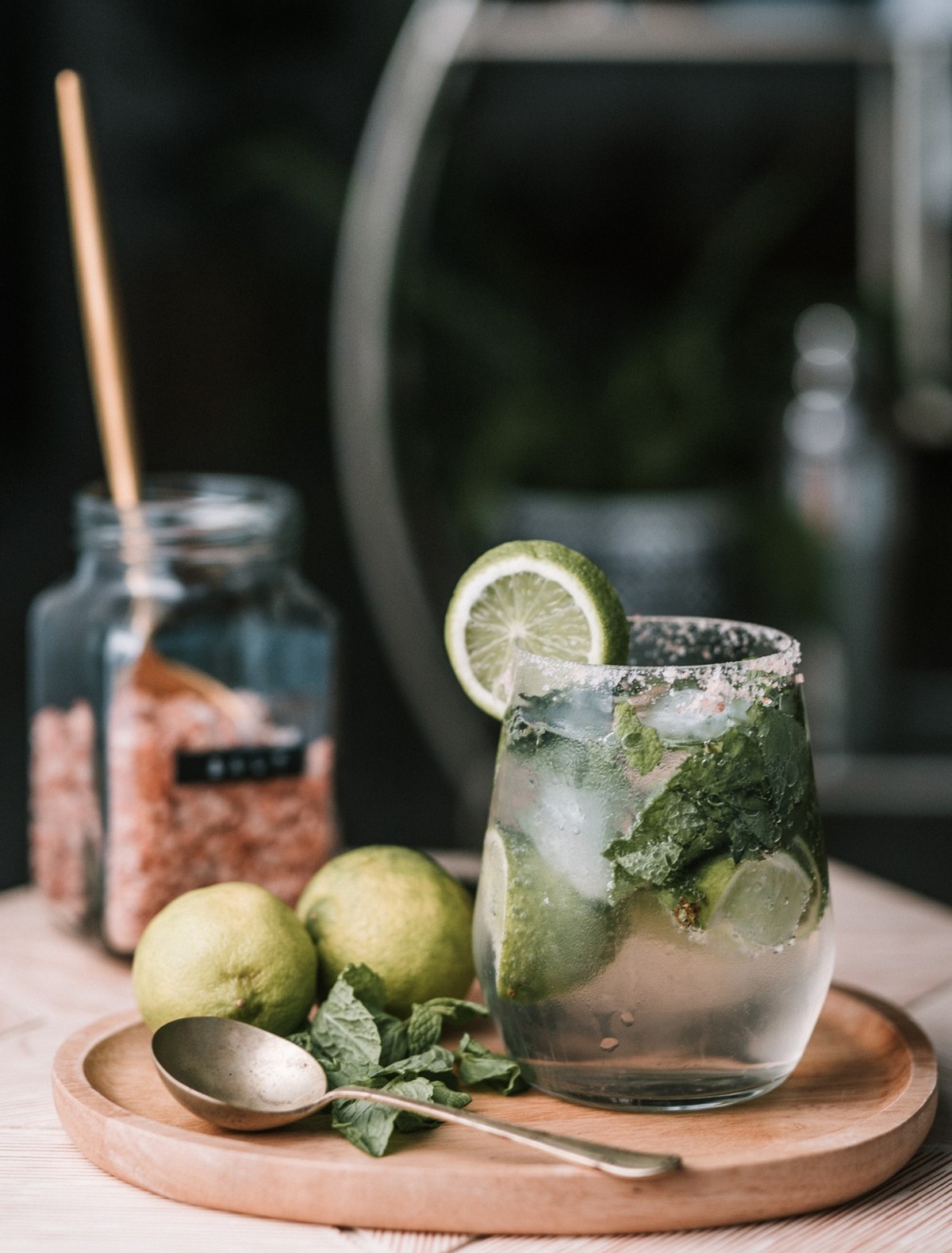 Der erfrischende Mojito gehört zum Sommer einfach dazu.