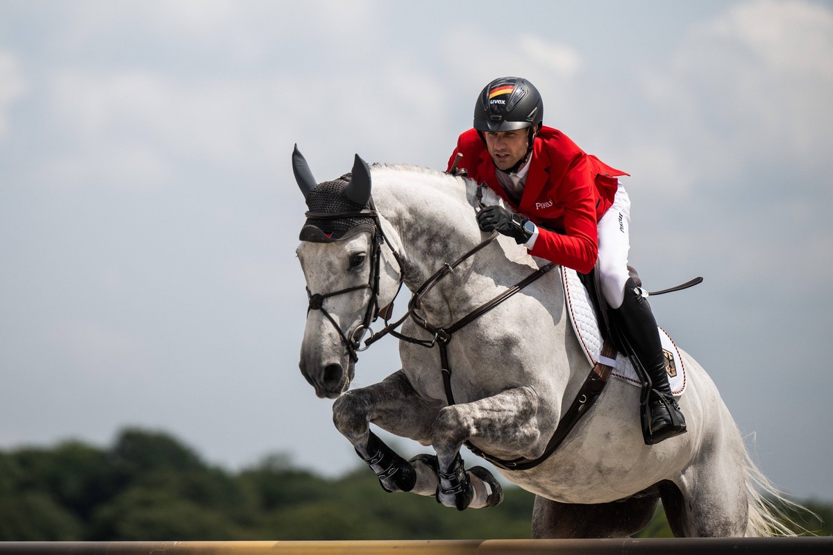 240802 Christian Kukuk of Germany on horse Checker 47 ompetes in equestrian jumping team final during day 7 of the Paris 2024 Olympic Games, Olympische Spiele, Olympia, OS on August 2, 2024 in Paris. ...