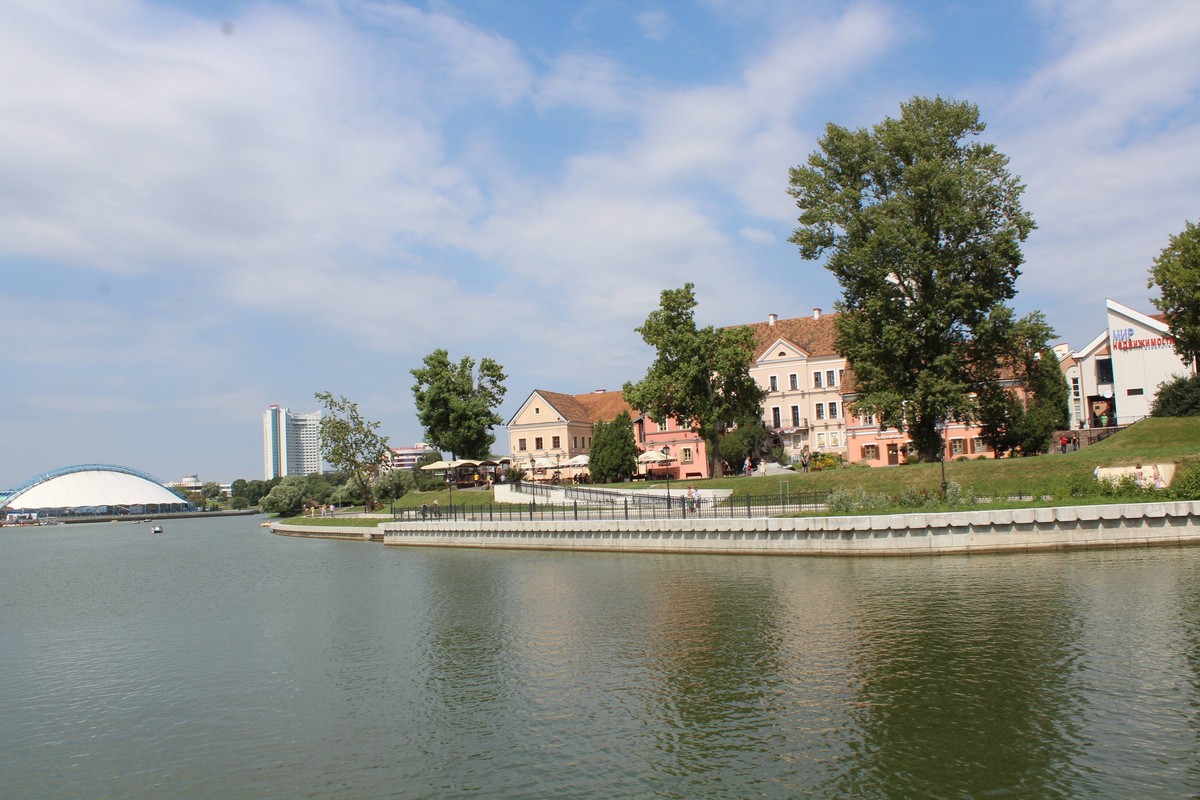 Alt ist an der Minsker Altstadt wenig.