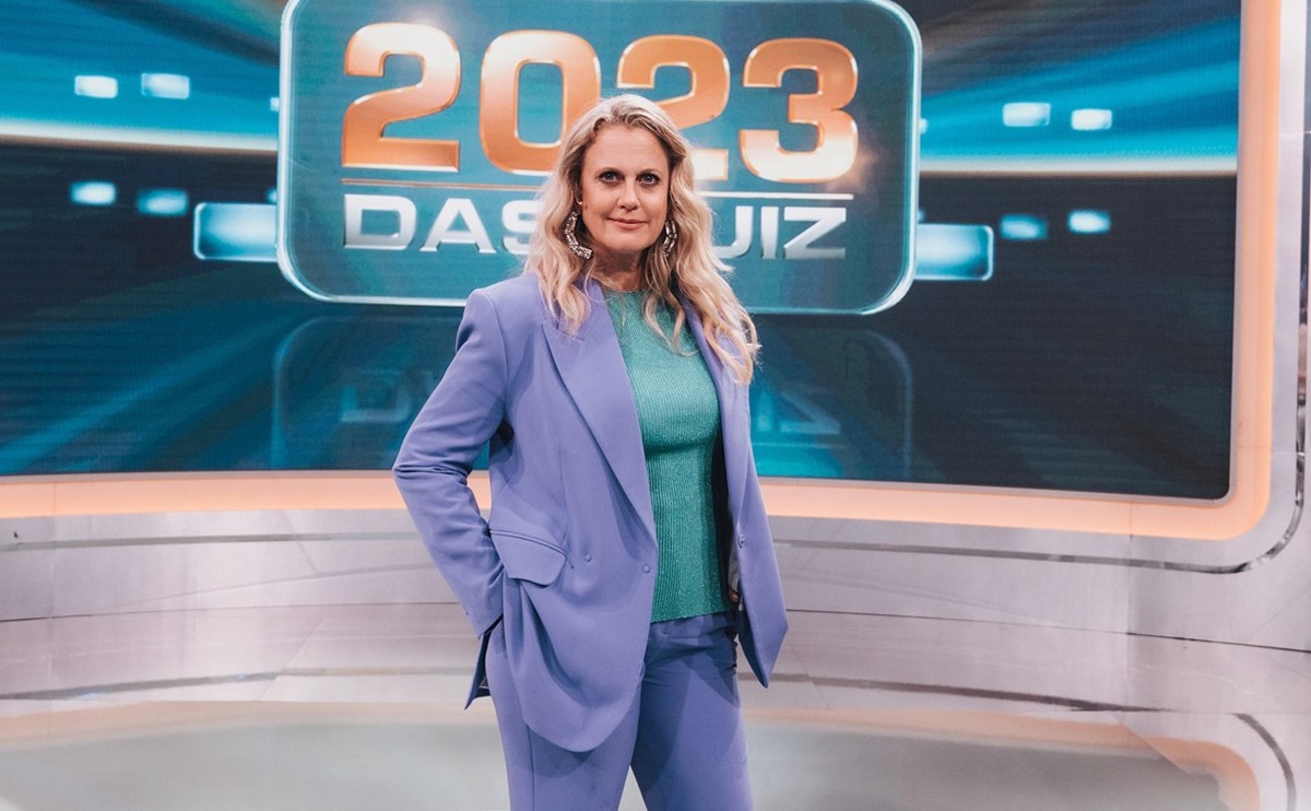 ARD/NDR DAS QUIZ 2023, &quot;Der Jahresrückblick zum Mitraten und Mitspielen&quot;, am Samstag (30.12.23) um 20:15 Uhr im ERSTEN.
Barbara Schöneberger
© NDR/Marc Bremer/Malte Babion/somethingabout.med ...