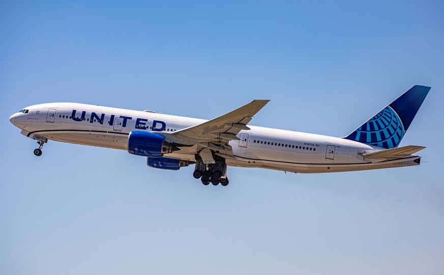 Eine Boeing-Maschine von United Airlines musste kurz nach dem Start notlanden.