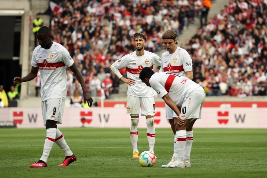 14.05.23 VfB Stuttgart - Bayer 04 Leverkusen Deutschland, Stuttgart, 14.05.2023, Fussball, Bundesliga, VfB Stuttgart - Bayer 04 Leverkusen: v.l. Serhou Guirassy, Atakan Karazor, Tiago Tomas, Borna Sos ...