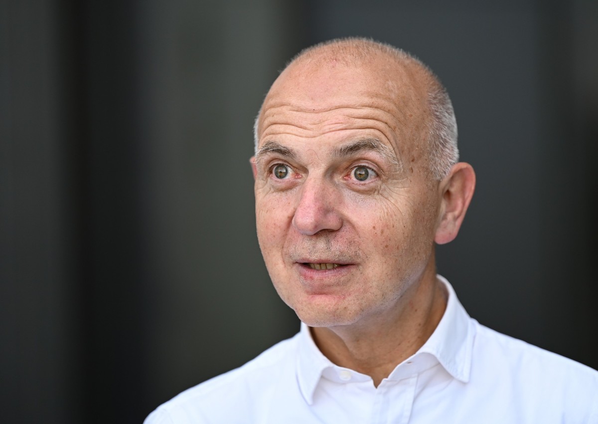 DFB-Präsident Bernd Neuendorf müsse sich für eine Entschädigung der ausgebeuteten Menschen einsetzen, fordert Amnesty.