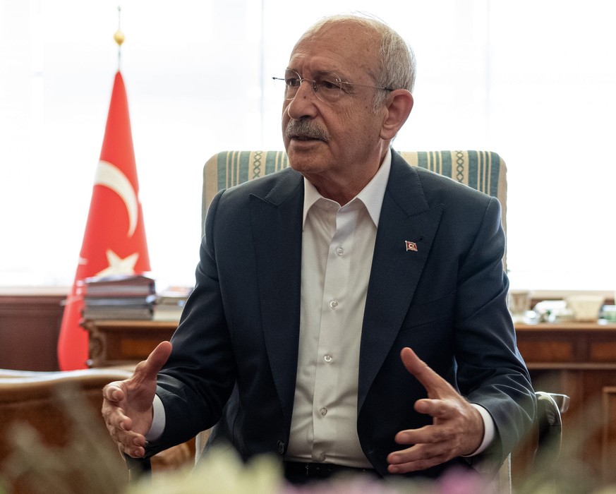 ARCHIV - 06.12.2022, Türkei, Ankara: Kemal Kilicdaroglu, Vorsitzender der Cumhuriyet Halk Partisi (CHP, Republikanische Volkspartei), aufgenommen während eines Interviews mit der Deutschen Presse-Agen ...