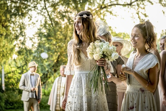 In "Die Hochzeit" heiratet (trotz weißem Kleid) nicht Lilli Schweiger, sondern Filmmutter Stefanie Stappenbeck.