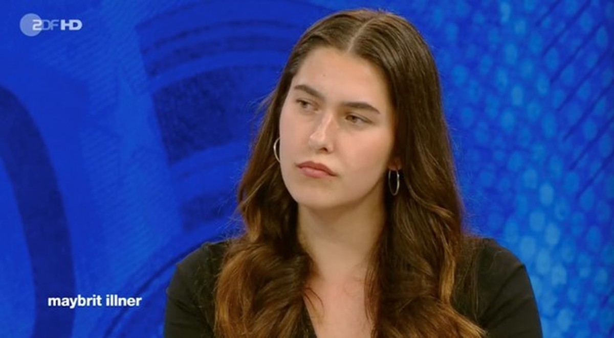 Klimaaktivistin Rifka Lambrecht bietet dem Bundeskanzler die Stirn.