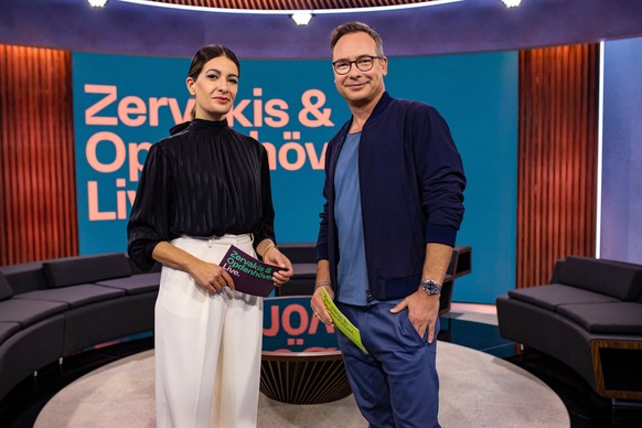 &quot;Zervakis &amp; Opdenh�vel. Live.&quot; unterst�tzt den Kampf gegen COVID-19 und organisiert mit Hilfe der Malteser ein kurzfristiges Impfangebot am Mittwoch, 24. November 2021, von 19:00-23:00 U ...