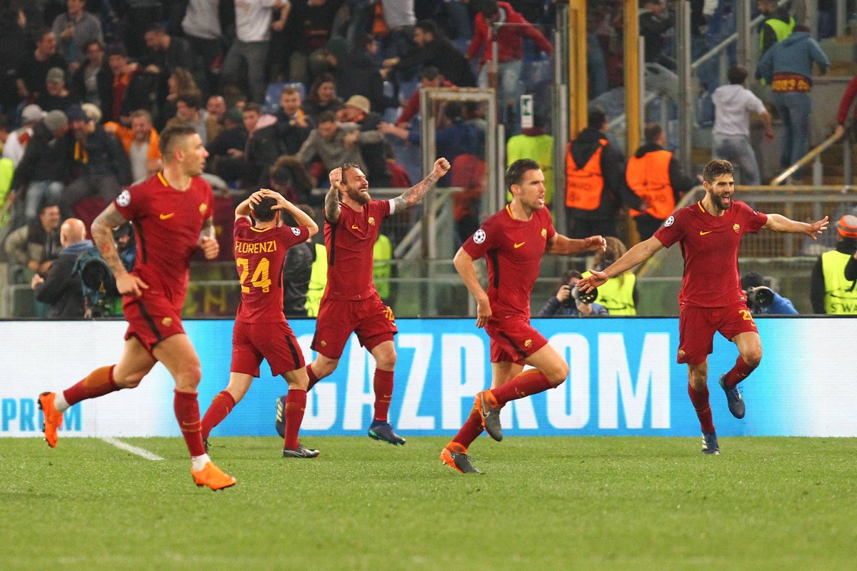 April 10th 2018, Rome, Italy; Celebration after the 3-0 goal from Manolas during fotball match UEFA Champions League football, quarter final, second leg; AS Roma versus FC Barcelona Barca at the Olimp ...